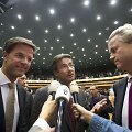 Markas Rutte (kairėje) ir Geertas Wildersas (de&scaron;inėje) 
