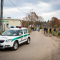 Vilniaus čigonų tabore dygsta naujos tvoros ir statiniai
