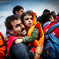 Migrantai i&scaron;silaipina Lesbo saloje