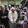 Centrinės Afrikos Respublikoje vie&scaron;intis popiežius atvyko į mečetę