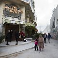 Gatvės menininkas Banksy atidarė vie&scaron;butį Betliejuje
