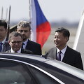 Kinijos prezidentas Xi Jinpingas&nbsp;pirmadienį atvyko į Čekijos Respubliką