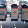 Matavimai atlikti su &bdquo;TelcoQ&ldquo;&nbsp; aplikacijomis &bdquo;Rotten Wifi&ldquo;, kurios įdiegtos trijuose &bdquo;Samsung Galaxy S6&rdquo; telefonuose su &bdquo;Omnitel&ldquo;(kairėje), &bdquo;Tele 2&rdquo; ir &bdquo;Bitės&ldquo; (de&scaron;inėje) abonentinėmis kortelėmis.