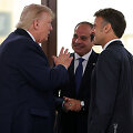 Donaldas Trumpas, Emmanuelis Macronas / AP