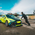 &bdquo;Neste Dream 2 Drive &ndash; Tauras Racing&ldquo; komandos automobilis, kurį &bdquo;Autoplius.lt Fast Lap&ldquo; Kačerginėje pilotuos du Lietuvos virtualių žiedinių lenktynių čempionato nugalėtojai.