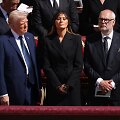 D. Trumpas su pirmąja JAV ponia ir A. Karis / CATHOLICPRESSPHOTO/IPA/SIPA / CATHOLICPRESSPHOTO/IPA/SIPA