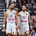 Elie Okobo, Mike'as Jamesas