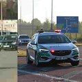 Du asmenys be &scaron;almų važiavo vienu elektriniu paspirtuku