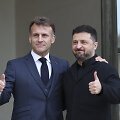 Emmanuelis Macronas ir Volodymyras Zelenskis / Michtof / ZUMAPRESS.com