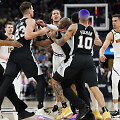 Konfliktas &bdquo;Nuggets&ldquo; ir &bdquo;Spurs&ldquo; rungtynėse