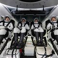 Į Žemę grįžę astronautai
