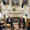 Friedrichas Merzas ir Donaldas Trumpas