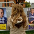 Emmanuelio Macrono ir Marine Le Pen rinkiminiai plakatai