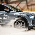 Metų automobilis: bandymai bekelės trasoje &bdquo;Snow arenoje&ldquo;