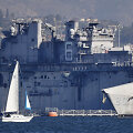 &bdquo;USS Bonhomme Richard&ldquo; smarkiai nuniokotas gaisro