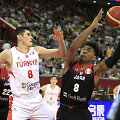 Ersanas Ilyasova ir Rui Hachimura