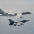 Kinijos bombone&scaron;is H-6 ir Taivano naikintuvas F-16