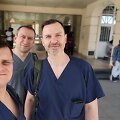 Misijoje dalyvavę lietuviai medikai (i&scaron; kairės)gyd. R. Zagorskis, slaugytojas A. Maciulevič ir dr. G. Bernotavičius