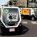 Pirmąkart Europoje į centrines didmiesčio gatves realaus eismo sąlygomis i&scaron;riedėjo net trys autonominiai prekių pristatymo automobiliai
