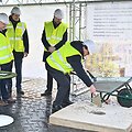 Įkasta Panevėžio ligoninės Infekcinių ligų klinikos statybų pradžią žyminti kapsulė