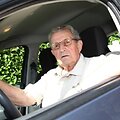 Asociatyvinė iliustracija: garbaus amžiaus vairuotojas