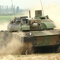 Prancūzų Leclerc tankas su lygiavamzdžiu 120 mm pabūklu. (Daniel Steger, Wikimedia (CC BY-SA 2.5)
