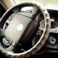 Pasuktas automobilio vairas