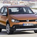 Beveik visureigis Volkswagen CrossPolo (gamintojo nuotrauka)