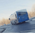 Klaipėdoje autobusas žiedą įveikė prie&scaron; eismą