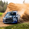 Vaidotas Žala su Ugniumi Vainevičiumi ir naujausios kartos &bdquo;&Scaron;koda Fabia RS Rally2&ldquo; 