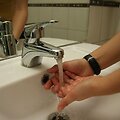 Ruo&scaron;iant vamzdynus &scaron;ildymo sezonui, vilniečiams ir rudenį i&scaron;jungiamas kar&scaron;tas vanduo. 