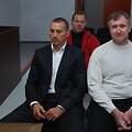 V.Golubovskis (kairėje) ir A.Masterbrockis viliasi palankaus teismo sprendimo, o jų &scaron;iandien į posėdį atsivesto naujo liudytojo (antrajame plane) niekam nebeapklausė.