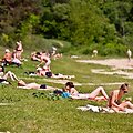 Valakampiuose poilsiauja &scaron;eimos ir vyresnio amžiaus vilniečiai.