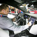 &bdquo;Tesla Model X&ldquo; krosoveris Paryžiaus automobilių parodoje