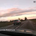 tarsi-lenktyniu-trasoje-policija-priciupo-67-kmval-leistina-greiti-virsijusi-vairuotoja