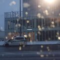 Policija Konstitucijos prospekte, prie &bdquo;Narvesen&ldquo; parduotuvės