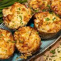 Amerikieti&scaron;kos bulvių odelės &bdquo;loaded potato skins&ldquo;