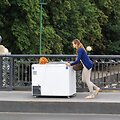Ledų pardavėjo darbas &ndash; vienas populiariausių tarp jaunimo.