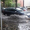 Kai kurios gatvės, i&scaron;kritus dideliam kritulių kiekiui, Klaipėdoje plaukė