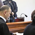 Nepagrįstai i&scaron; &scaron;eimos paėmus du vaikus tėvai siekia prisiteisti už patirtą žalą.