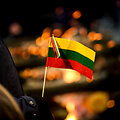 Sostinės Gedimino prospekte suliepsnojo 70 laužų