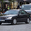 &Scaron;arvuotas Mercedes, kuriuo NATO vir&scaron;ūnių susitikimo metu buvo vežiojamas Ukrainos prezidentas Volodymyras Zelenskis