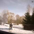 uzfiksuota-kaip-akmenes-rajone-nuo-pareigunu-bande-sprukti-girtas-motorolerio-vairuotojas