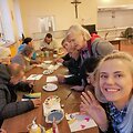 Janina dirbtuvėse su socialinę atskirtį patiriančiais