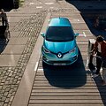 Elektromobilių ABC: ką verta žinoti apie įkrovimą ir mažąjį Renault ZOE