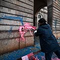 Klimato aktyvistai apipylė dažais Milano operos teatro &bdquo;La Scala&ldquo; įėjimą