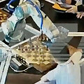 Maskvoje vykusiose varžybose &scaron;achmatais žaidžiantis robotas sulaužė vaikui pir&scaron;tą