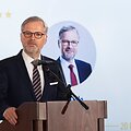 Čekijos premjeras Petr Fiala dalyvauja konferencijoje Pragoje. / Eva Korinkova / REUTERS