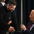 Nesutarimų su D. Trumpu fone &ndash; V. Zelenskio vizitas Baltuosiuose rūmuose / ANDREW CABALLERO-REYNOLDS / AFP