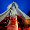 Yara Nardi / REUTERS